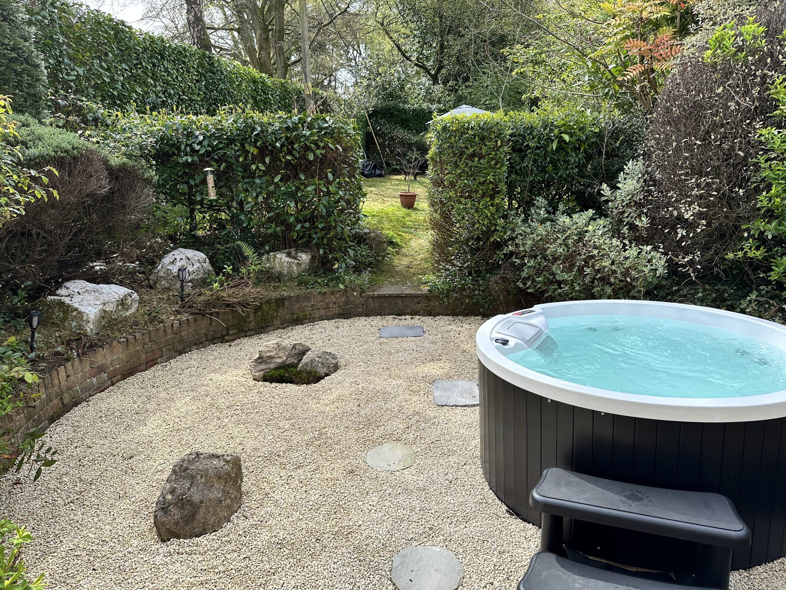 Japanese hot tub